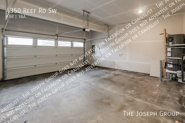 Building Photo - 4350 Reef Rd SW