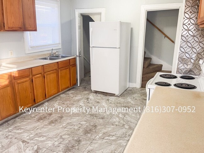 Building Photo - Price Drop!! Great 3 Bedroom home for rent!