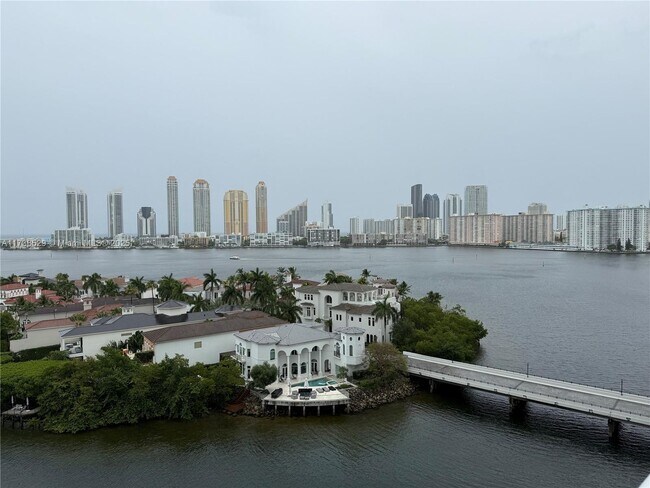 Building Photo - 6000 Island Blvd