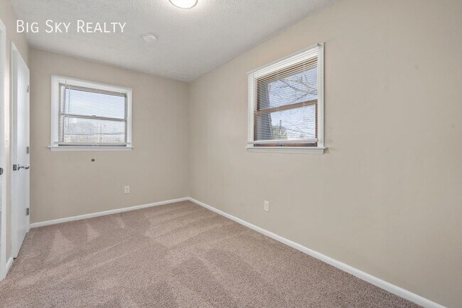 Building Photo - 110 North St