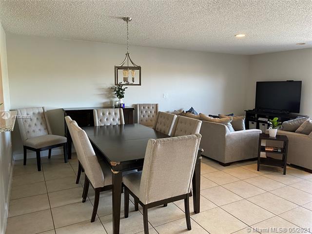 Building Photo - 7026 SW 164th Ct