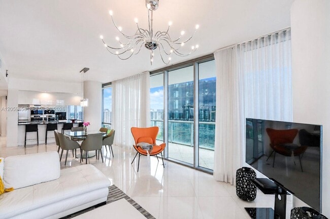Building Photo - 17121 Collins Ave