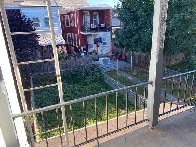 Building Photo - 513 Weidman St