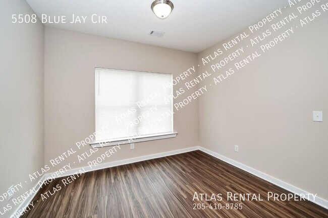 Building Photo - 5508 Blue Jay Cir