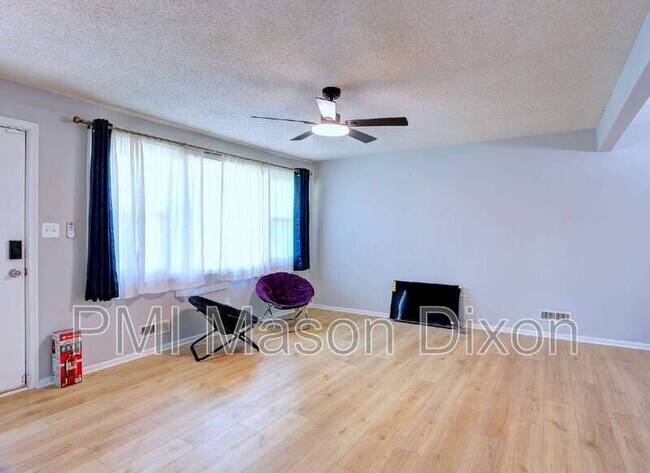 Building Photo - 8523 Fieldway Dr
