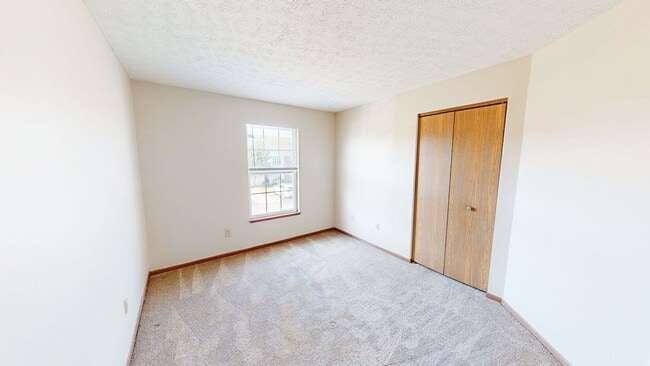 Building Photo - 5498 Cedar Spgs