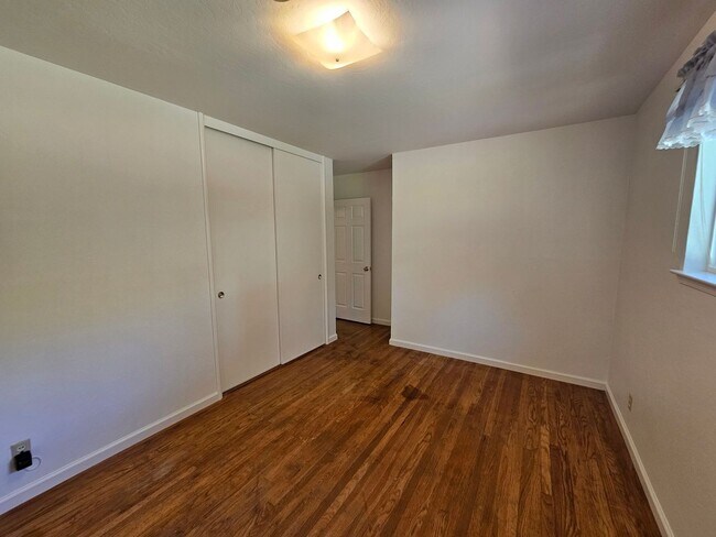 Building Photo - REGAL 4 Bed/3 Bath Home in FREMONT