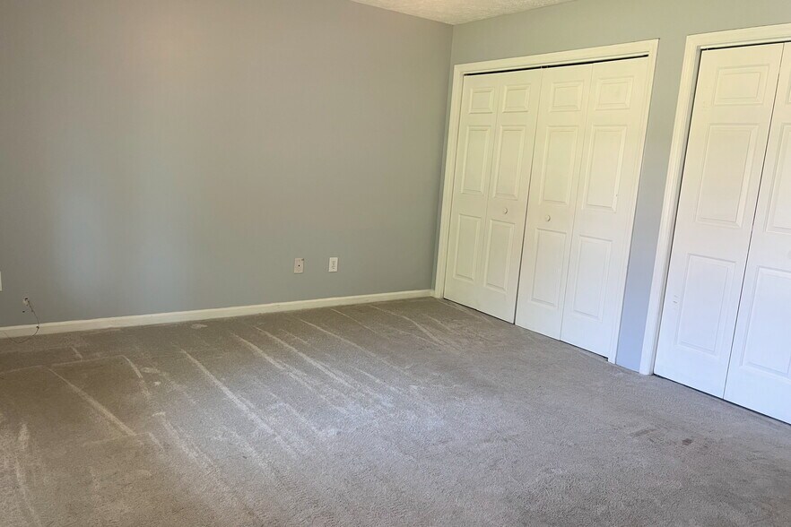 Building Photo - 4614 Masonboro Loop Rd