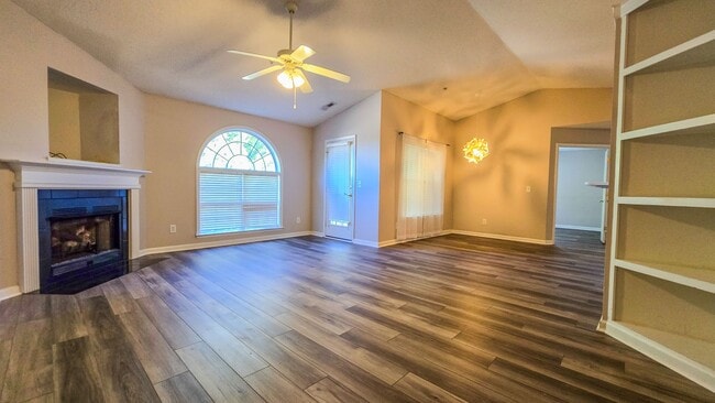 Building Photo - 932 Scholastic Ct