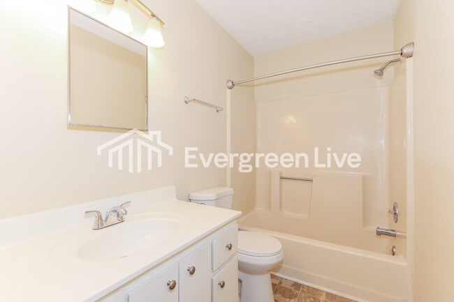 Building Photo - 1028 Thurmond St