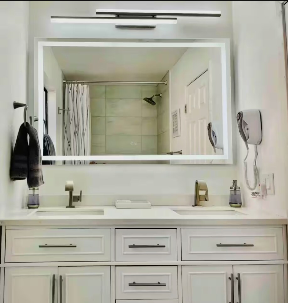 Building Photo - 1966 Rockledge Dr