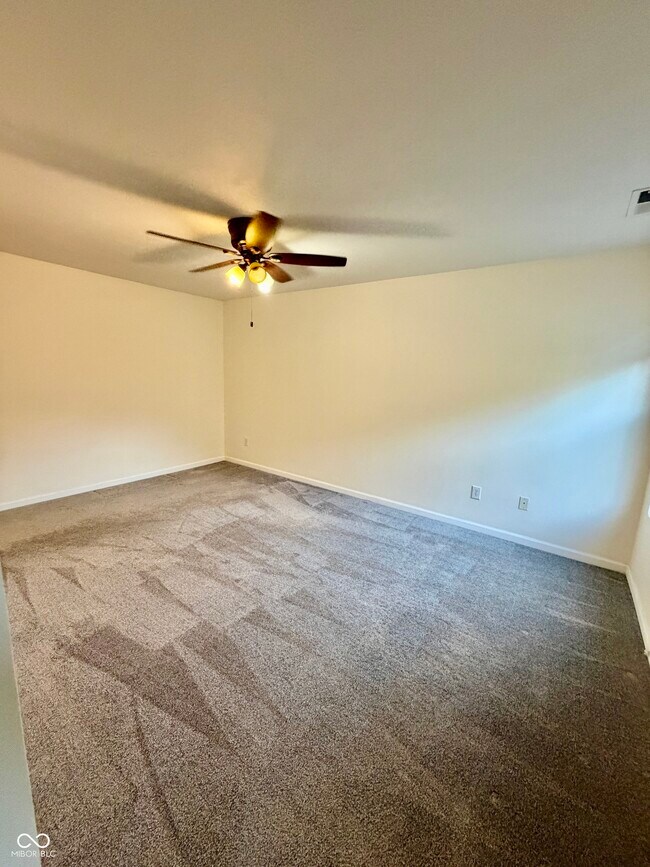 Building Photo - 7952 Bombay Ln