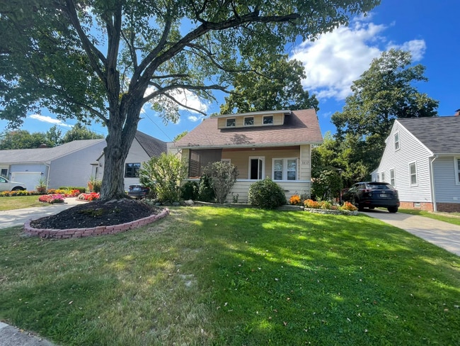 Building Photo - 1612 Parker Dr