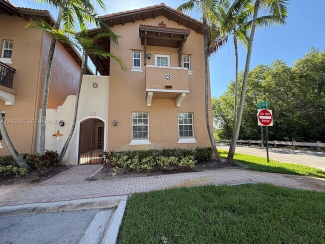 Building Photo - 625 SW 146th Terrace