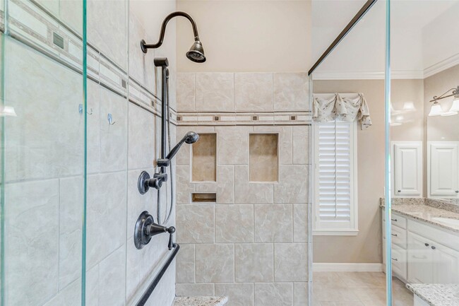 Building Photo - 1130 Wellshire Dr