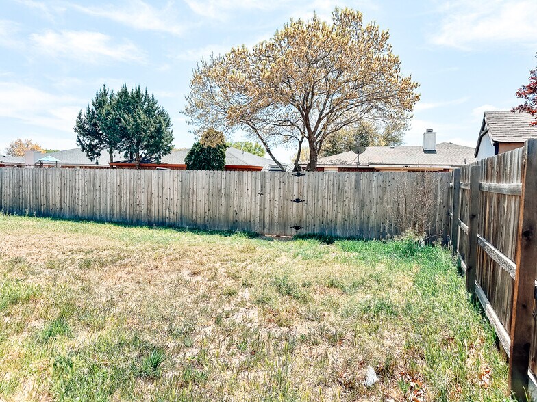 Building Photo - 6111 7th St