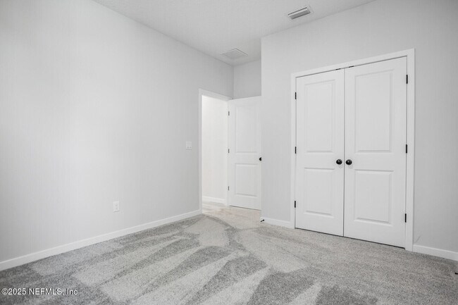 Building Photo - 95999 Surrey Pl