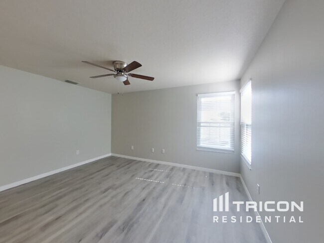 Building Photo - 715 Grand Canyon Dr