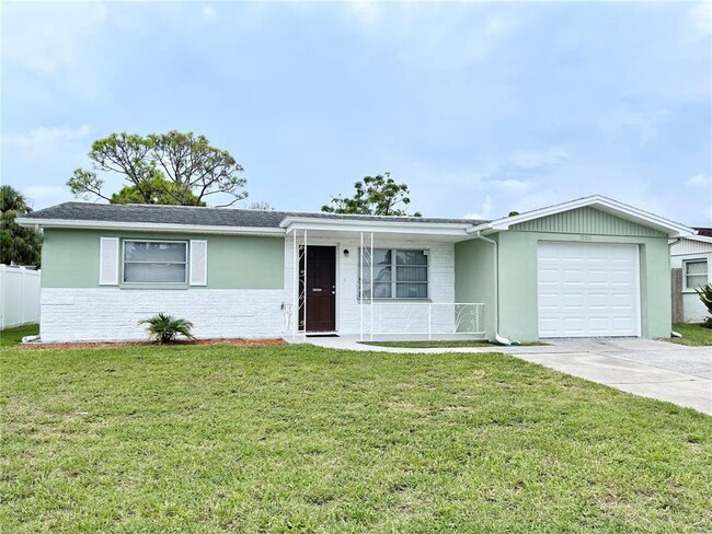 Building Photo - 10014 Sleepy Hollow Ln