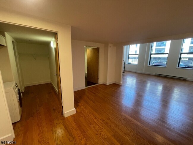 Building Photo - 141 S Harrison St