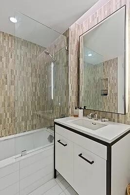 Building Photo - 70 Charlton St