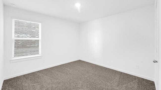Building Photo - 31702 Carlisle Cv Ct