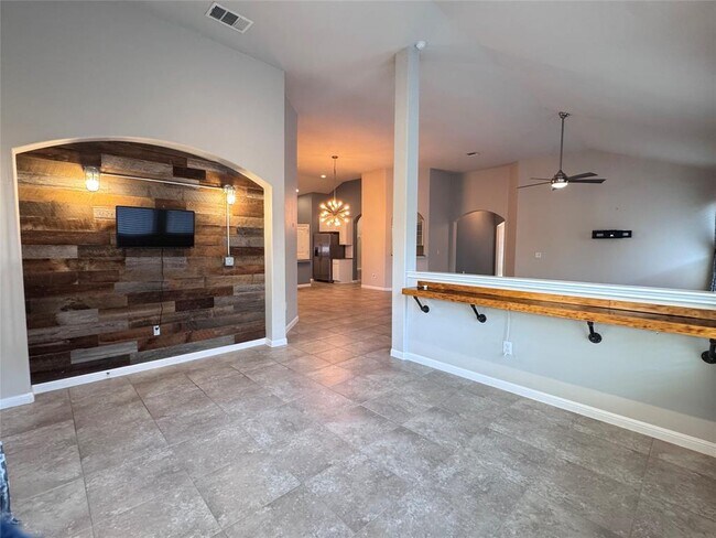 Building Photo - 16420 Pienza Dr