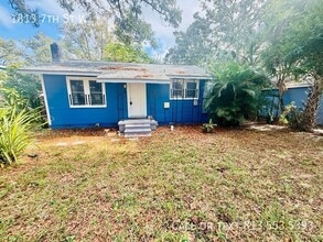 Building Photo - 1813 7th St W