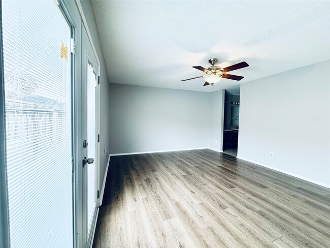 Building Photo - 16203 Indian Mill Dr