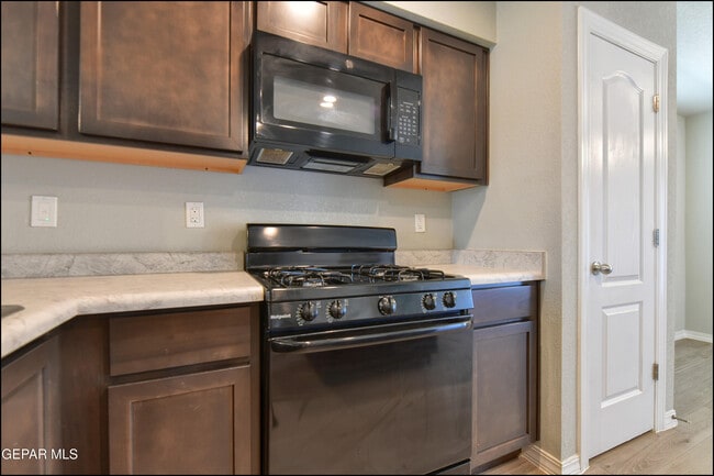 Building Photo - 14557 Faxon Yucca