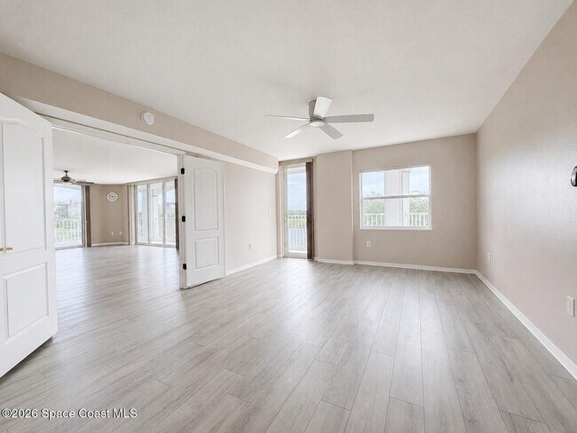 Building Photo - 8903 Laguna Ln