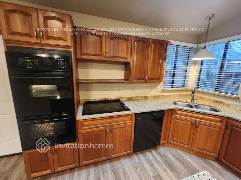 Building Photo - 8220 64th St Ct W