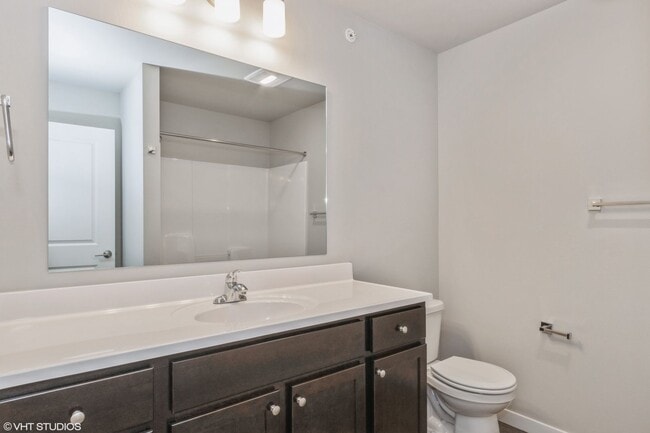 Building Photo - Big Ben Townhomes - 2 Bedroom/1.5 Bathroom