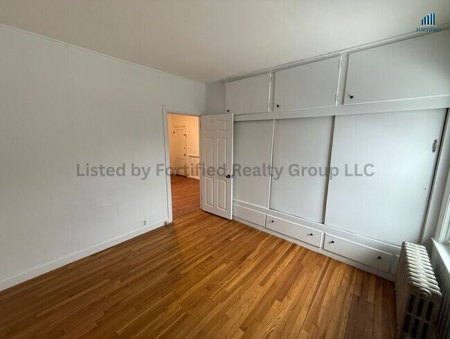 Building Photo - 79 County St