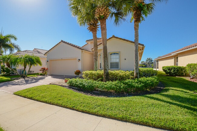 Building Photo - 351 NW Shoreview Dr