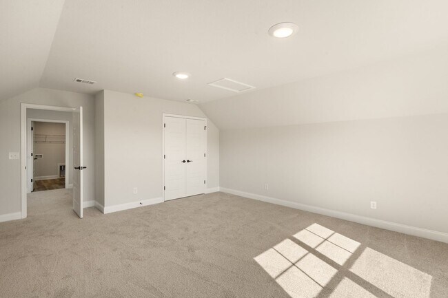 Building Photo - 337 Crosswinds Dr