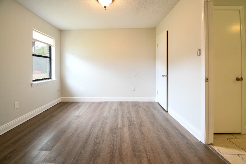Building Photo - 411 Braxton Ave