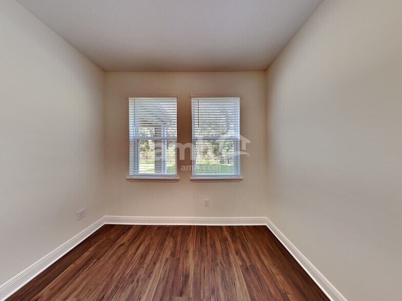 Building Photo - 6313 Emerald Hls Wy