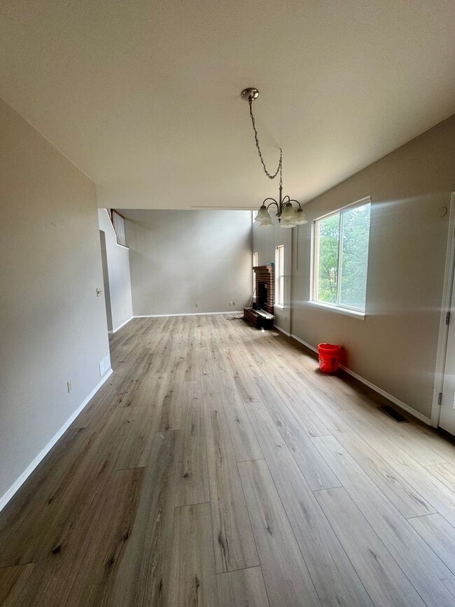 Building Photo - Updated Home in Peregrine