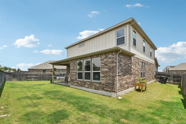 Building Photo - 121 Purple Heart Dr