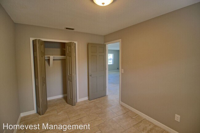 Building Photo - 2 br, 1 bath House - 114 E Wallace Street