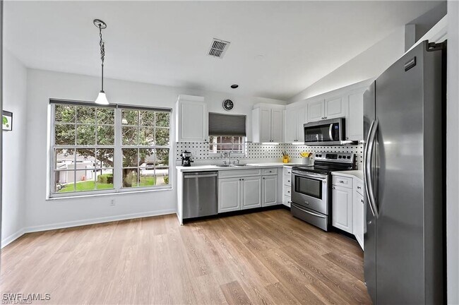 Building Photo - 3740 Fieldstone Blvd