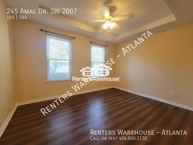 Building Photo - 245 Amal Dr SW