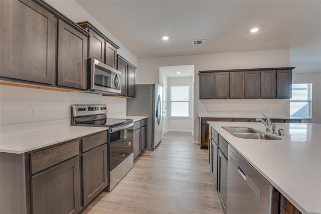 Building Photo - 212 HappyWell Ln