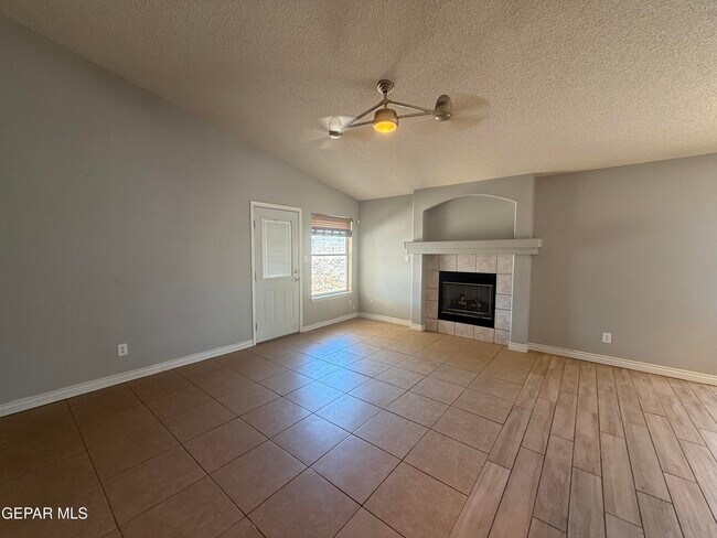 Building Photo - 4740 Robert Acosta Dr