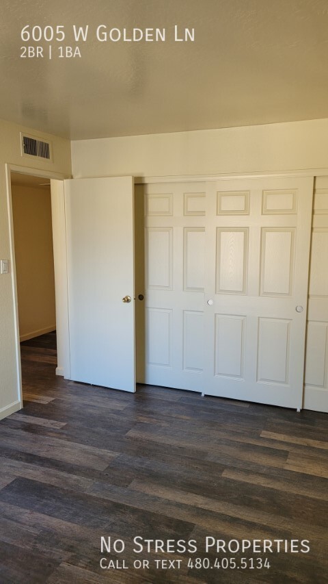 Building Photo - 2 Bedroom Town Home Near GCC!