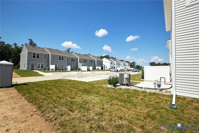 Building Photo - 240 Greenpark Rd