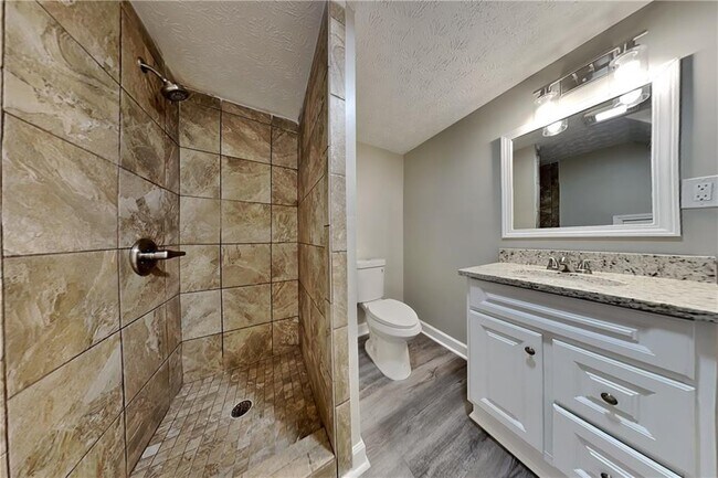 Building Photo - 1304 Stephens Pond View