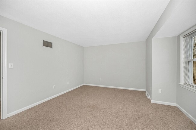 Building Photo - 1431 Pawtucket Blvd