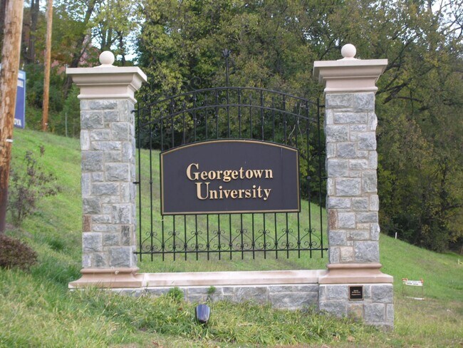 Building Photo - 2500 Q St NW